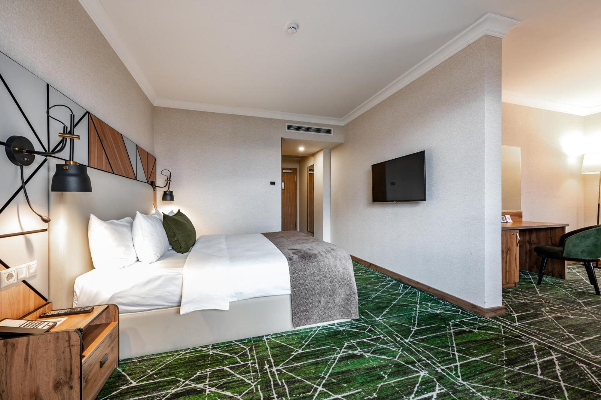 Wyndham Garden Burabay Hotel Kültér fotó