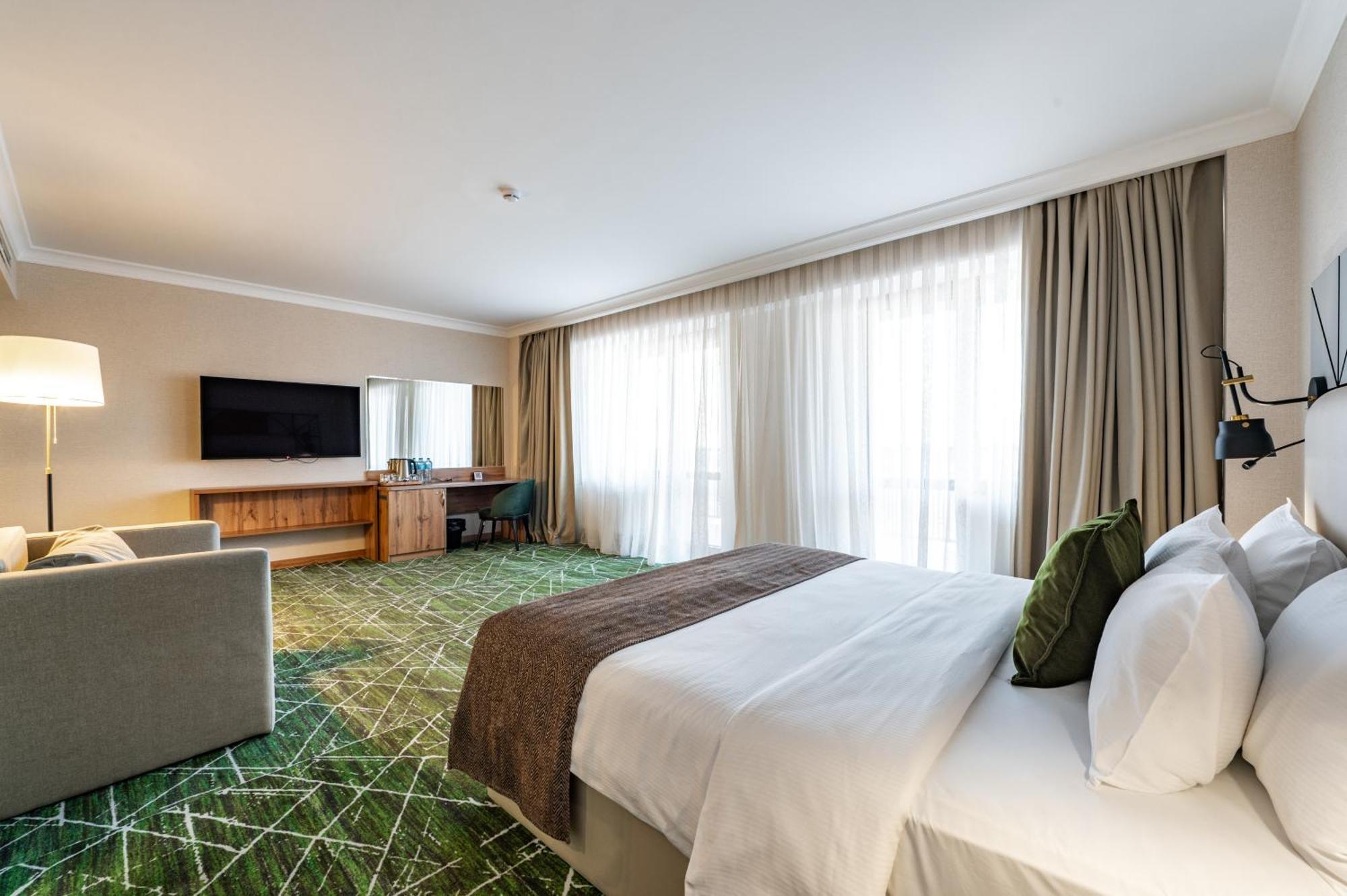 Wyndham Garden Burabay Hotel Kültér fotó